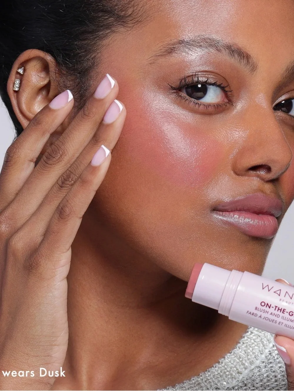 NEW! Wander Beauty On-The-Glow Dual Blush & Illuminator Stick — Dusk & Nude Glow